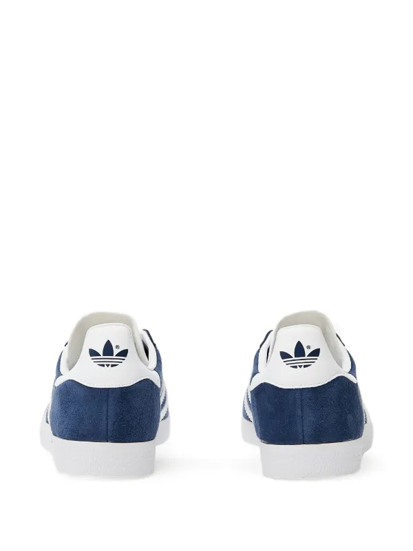 adidas Gazelle ネイビー/ライトブルー スニーカー Adidas Gazelle “Navy Blue/White” スニーカー | ブルー | FARFETCH JP