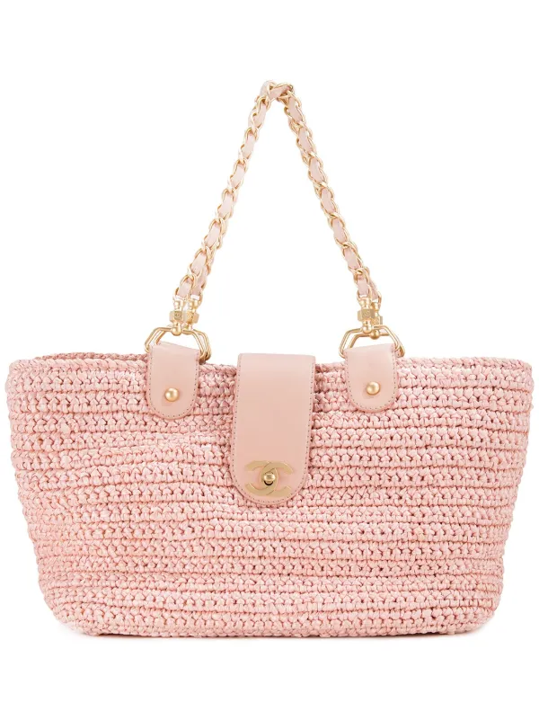 Chanel Pre-owned CC Chain Hand Bag in Pink