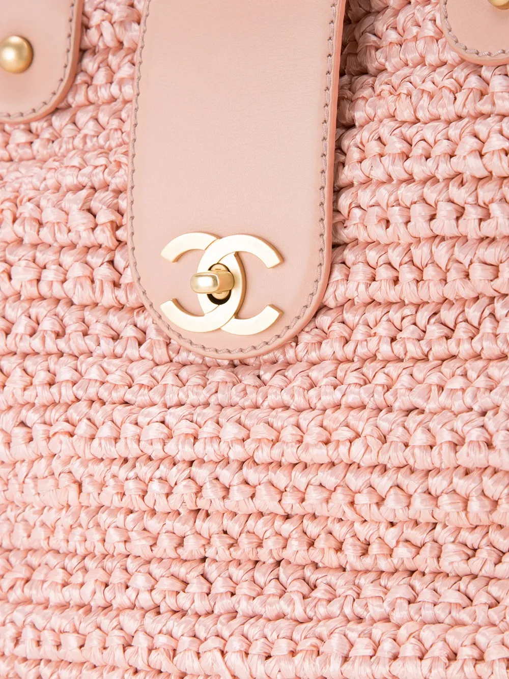 Pre-owned Chanel Cc Chain Hand Bag In Pink
