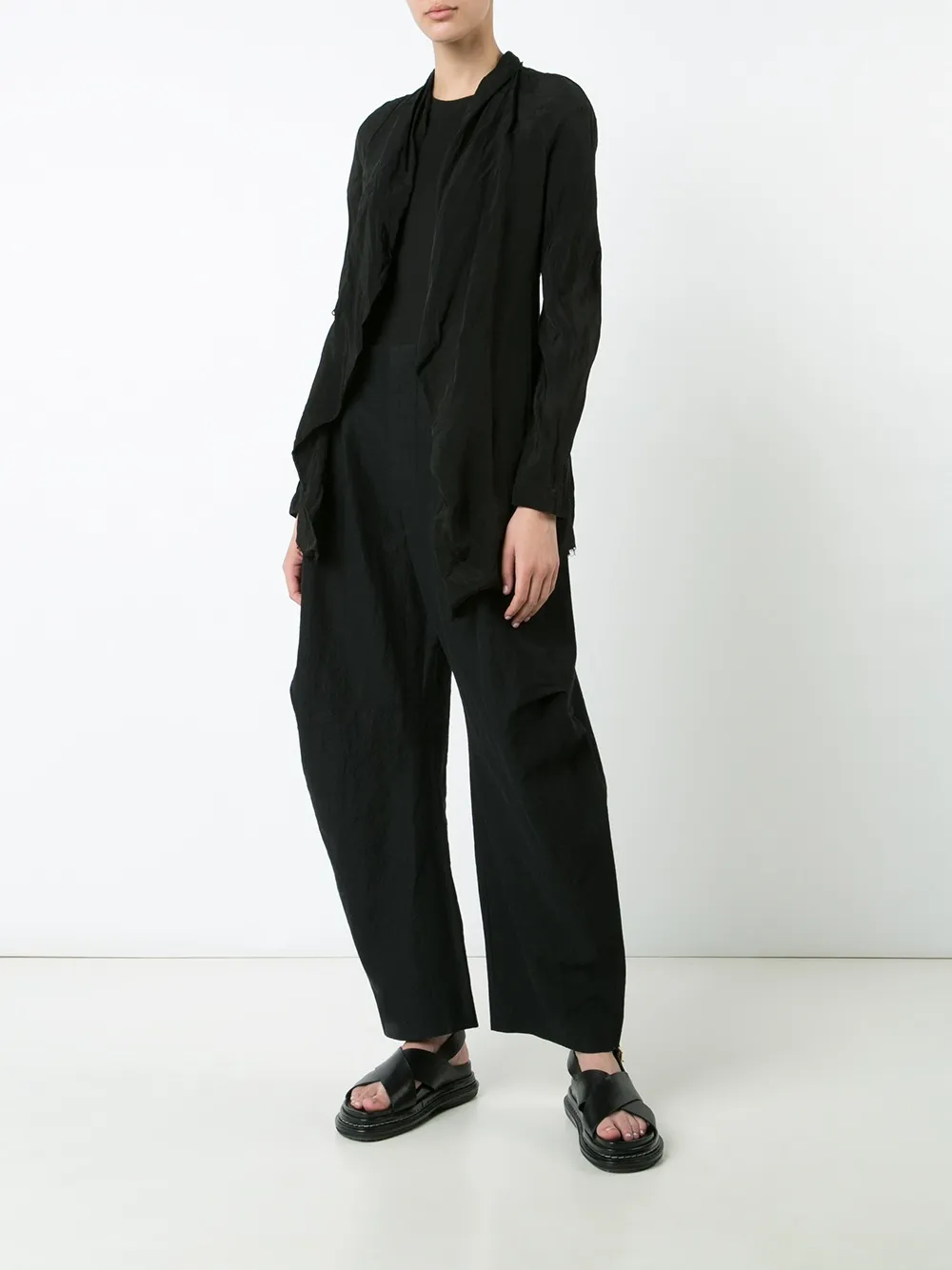 Uma Wang curved leg trousers - Zwart
