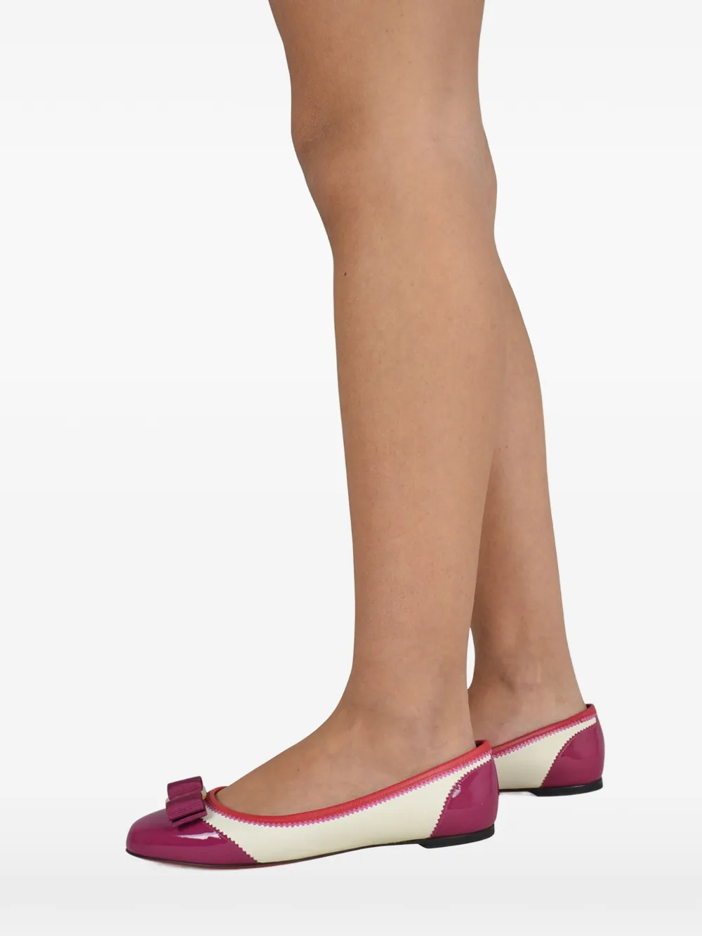 Ferragamo 'Vara' ballerinas Roze