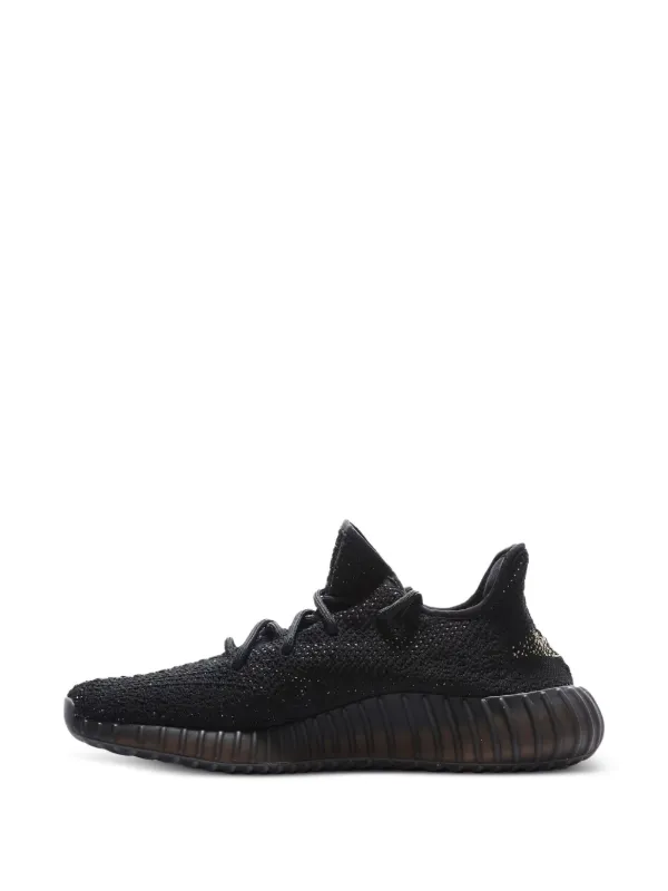 靴 adidas Yeezy Boost 350 V2 Black Amazon.com | adidas Kids Boys Yeezy Boost 350 V2 Lace Up Sneakers