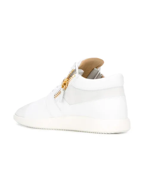 giuseppe zanotti runner