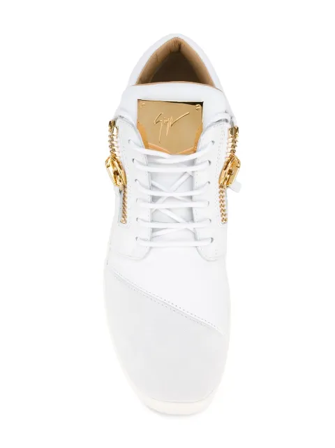 giuseppe zanotti runner
