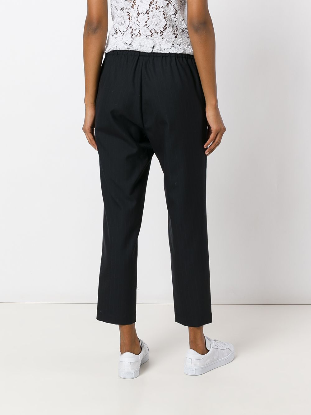Comme Des Garçons Comme Des Garçons pinstriped cropped trousers Blauw