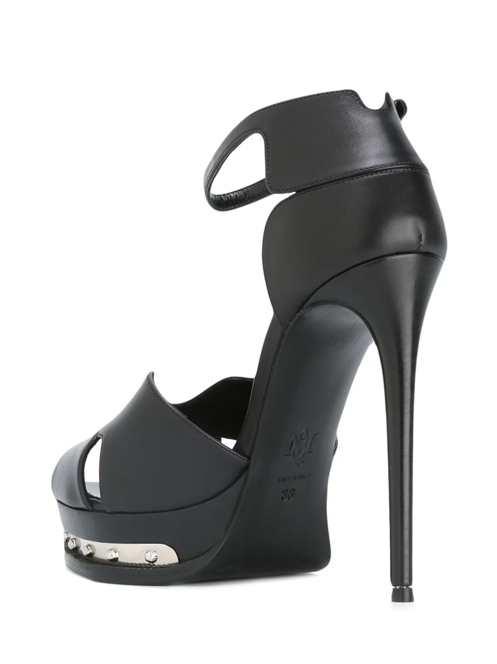 Alexander McQueen hobnail platform sandals Zwart