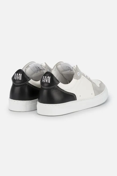 Ami Alexandre Mattiussi Black low-top 
