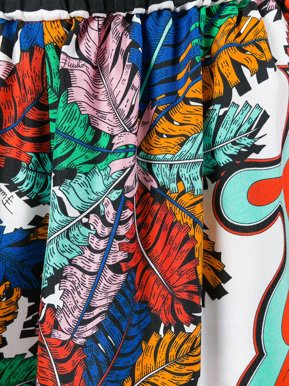 Pucci Elasticated Waistband Printed Shorts In Multi