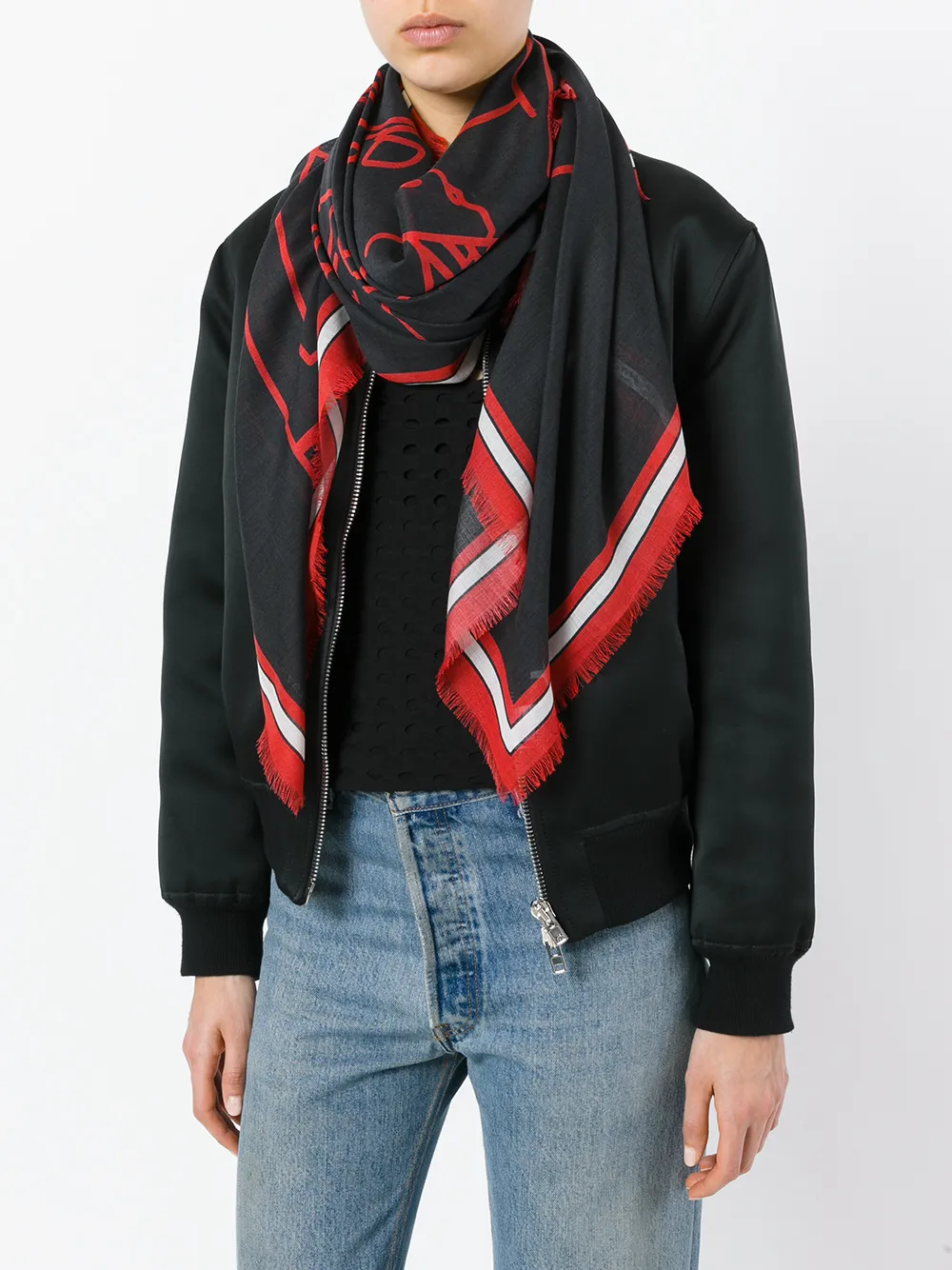  Givenchy Schal Mit Bambi Print   Schwarz 