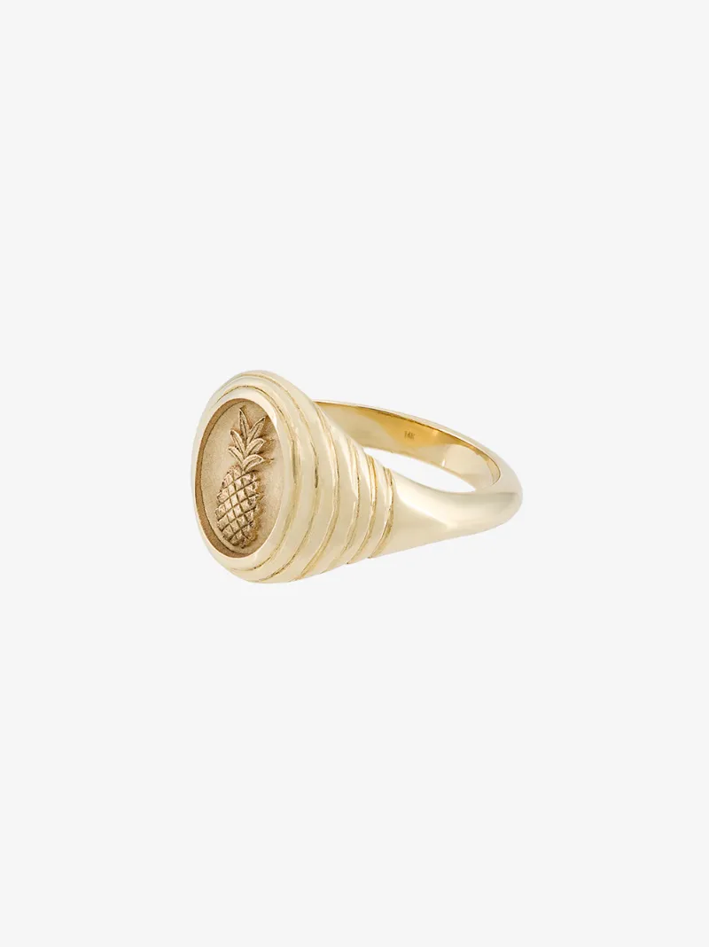 Retrouvai pineapple signet ring