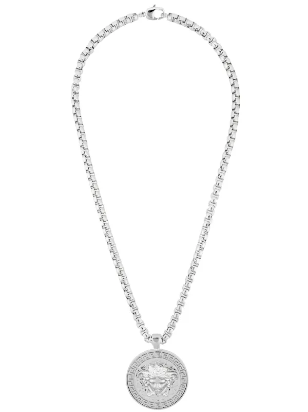 Versace Medusa Pendant Necklace 995 Aw17 Fast Versace Medusa Pendant Necklace 995 Aw17 Fast Delivery
