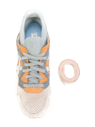 asics trainers laces