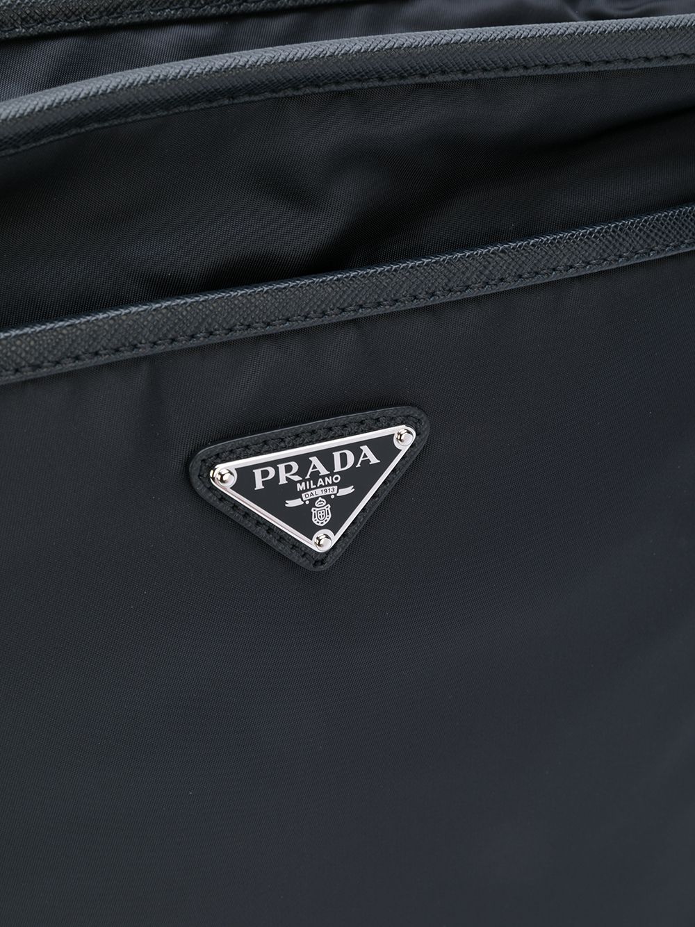 фото Prada сумка-почтальонка