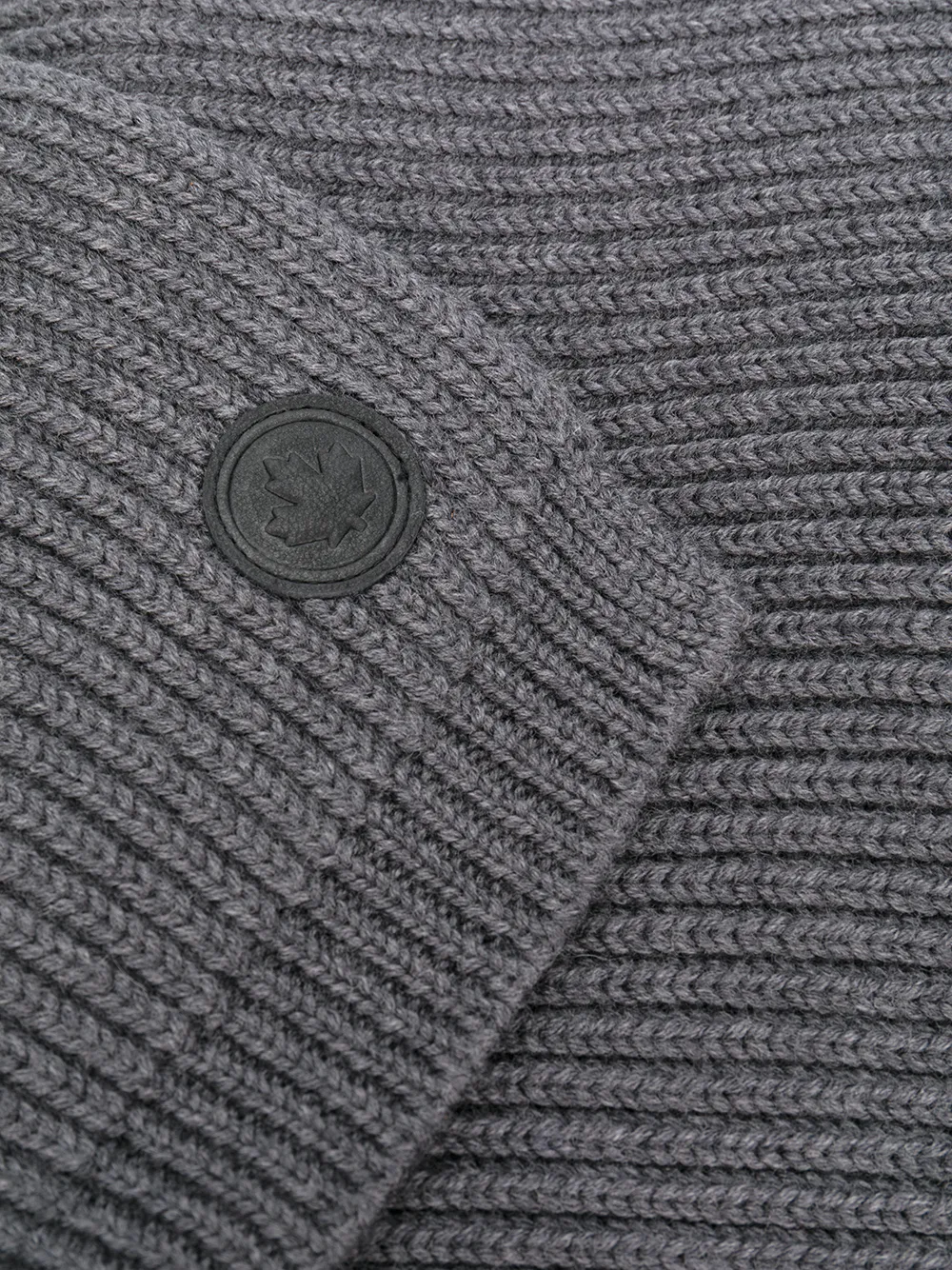 DSQUARED2 ribbed maple logo scarf Grijs