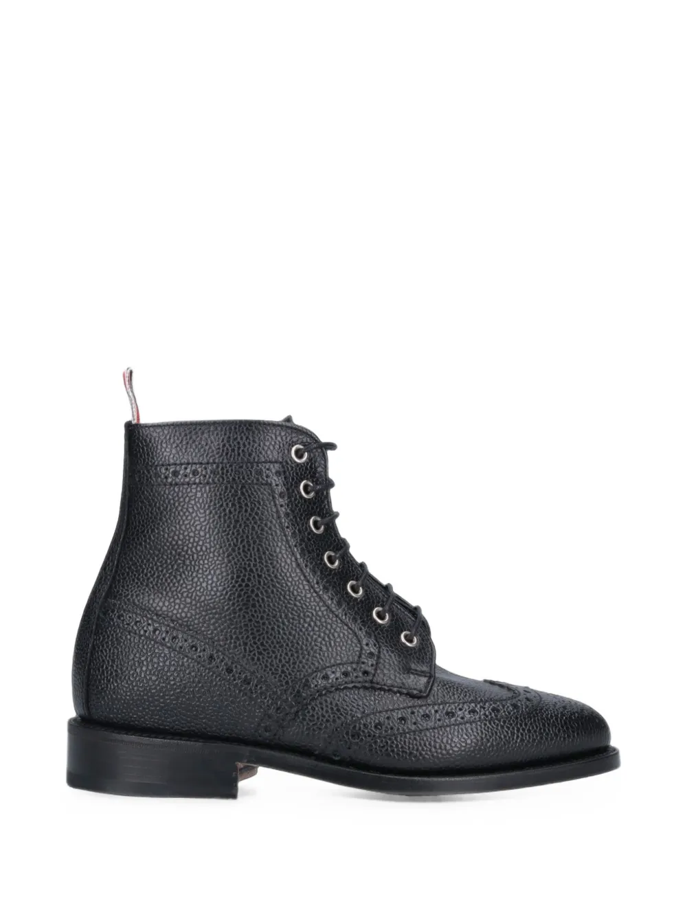 Thom Browne Wingtip Brogue Boot With Leather Sole In Black Pebble Grain Zwart
