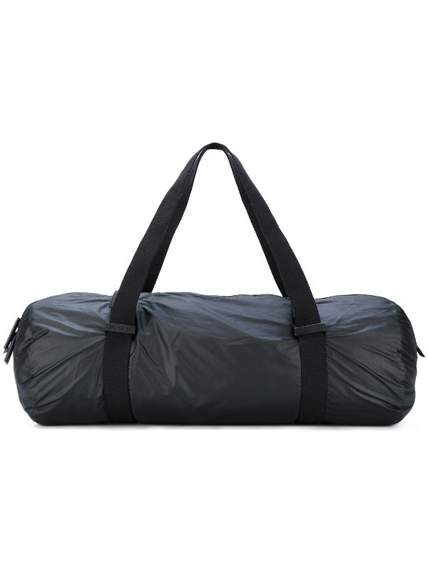 black sports holdall