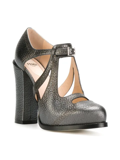 side cut out pumps