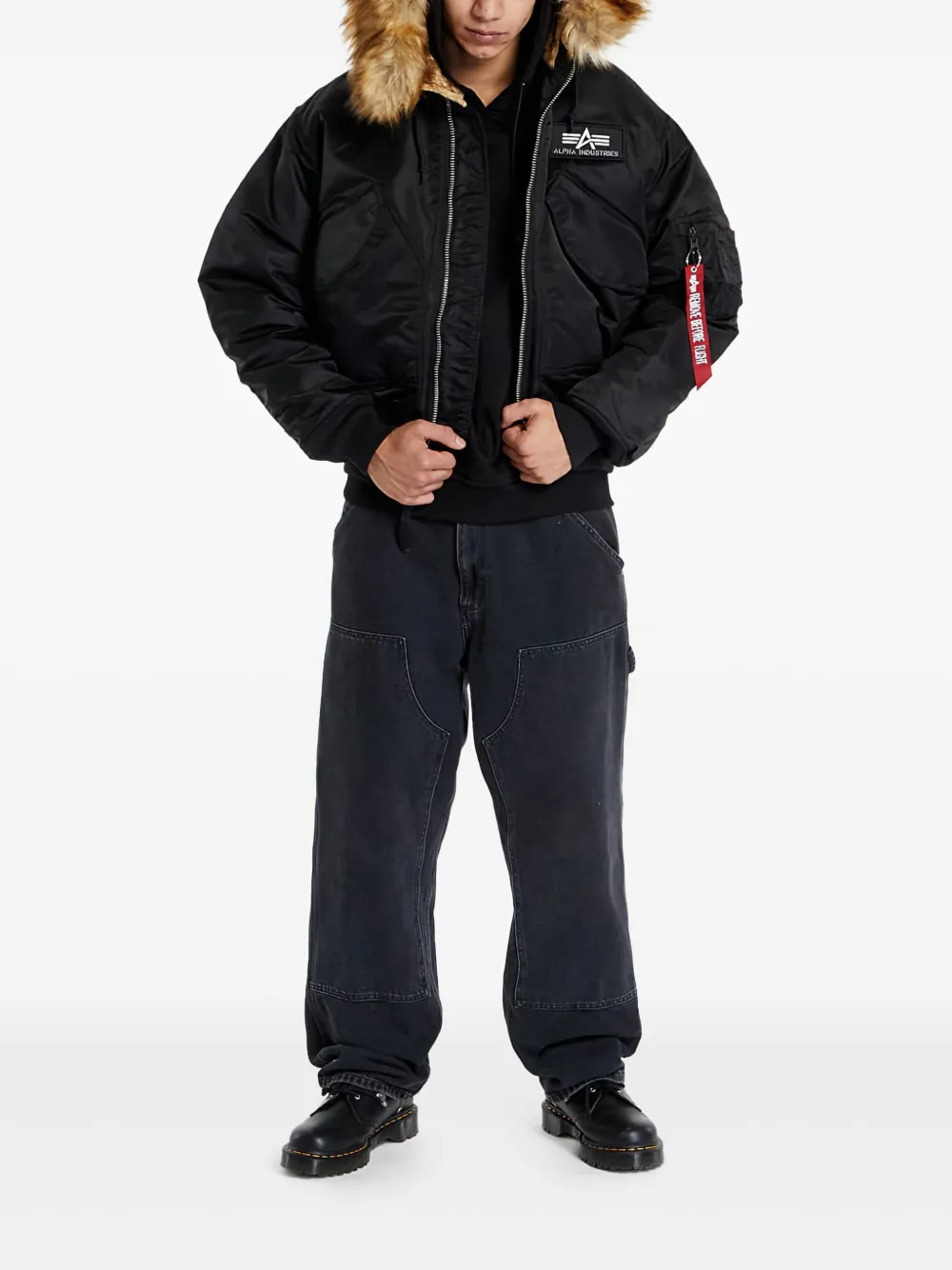 Alpha Industries Bomberjack met afwerking van imitatiebont Zwart