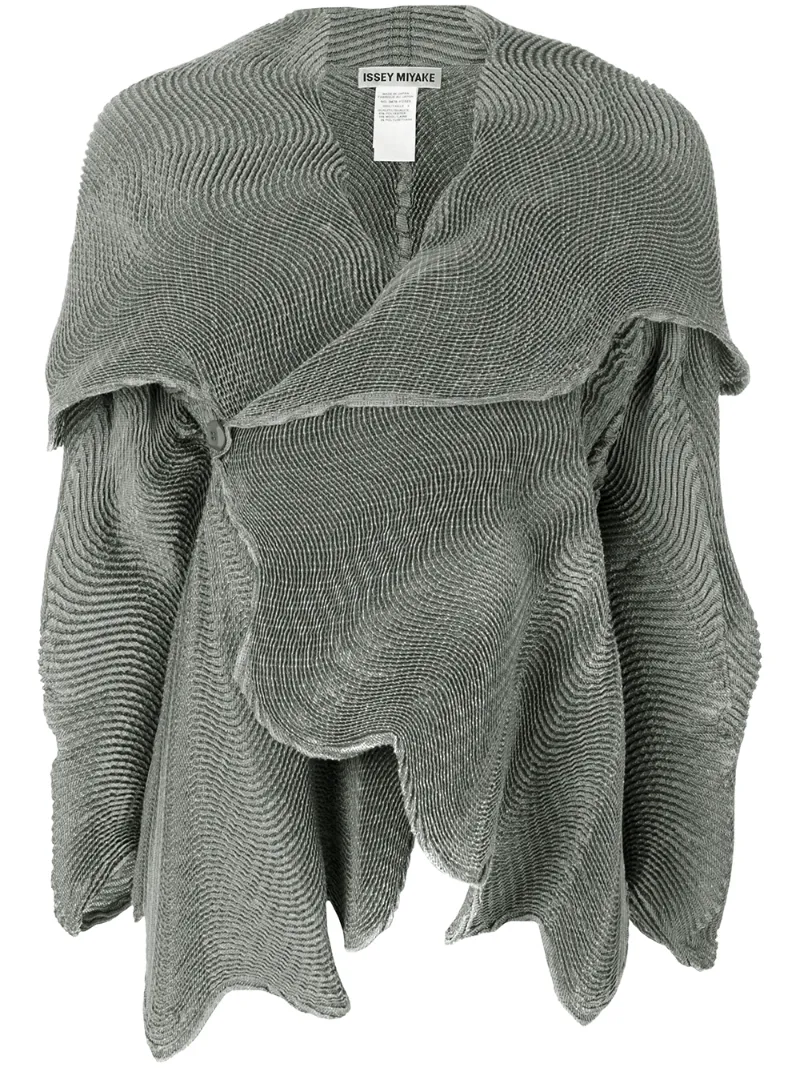 расклешенный жакет с вышивкой Issey Miyake