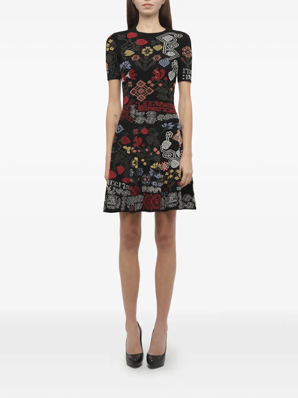  Alexander Mcqueen Minikleid Mit Floralem Muster   Schwarz 