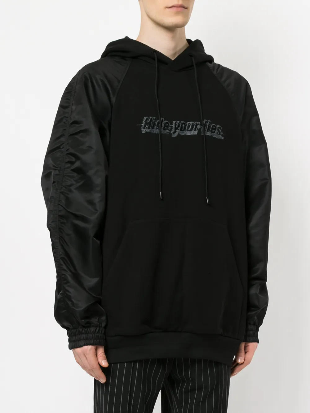 Juun.J Hide Your Lies hoodie Zwart