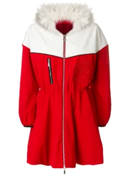 Moncler Gabardinas & Chubasqueros rojas Moncler Gabardinas & Chubasqueros rojas