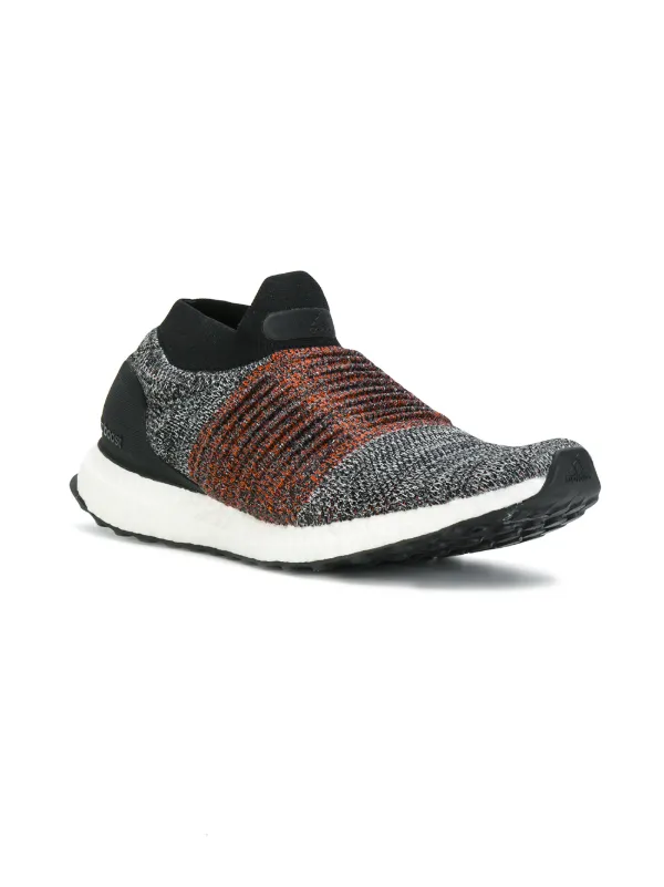 ultra boost senza lacci