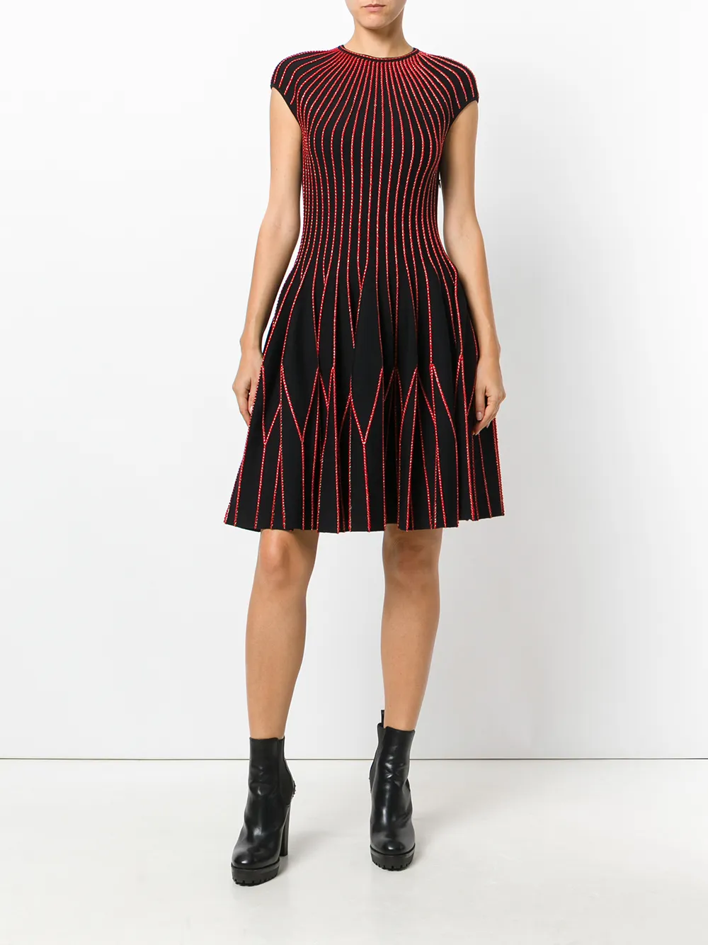  Alexander Mcqueen Kleid Mit Angeschnittenen ärmeln   Schwarz 