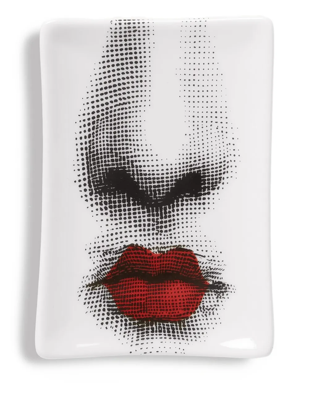 Fornasetti Bacio ashtray | White | Image 1