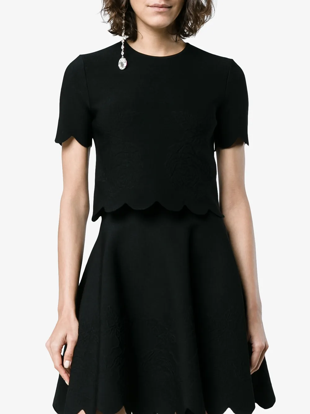  Alexander Mcqueen T Shirt Mit Wellensaum   Schwarz 