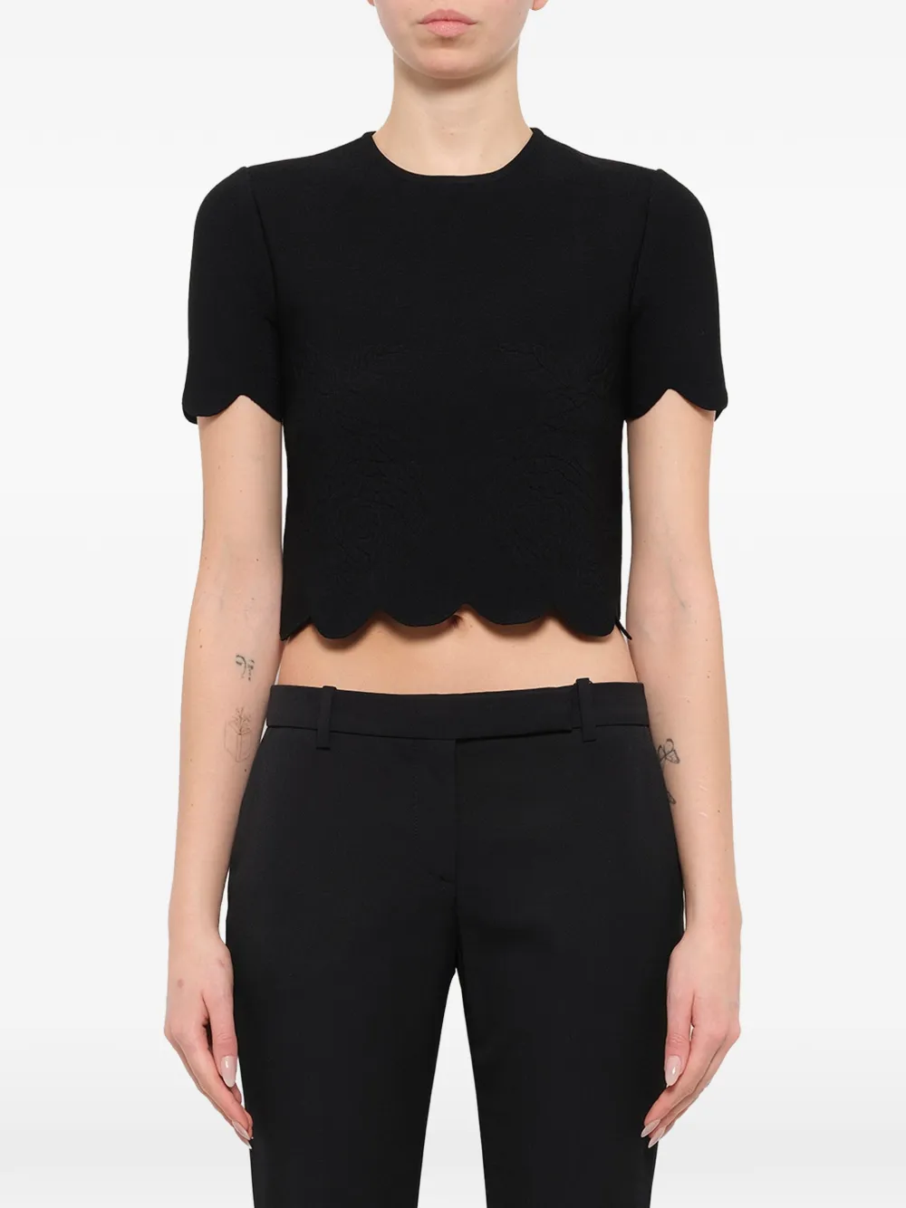 Alexander McQueen T-Shirt mit Wellensaum - Schwarz