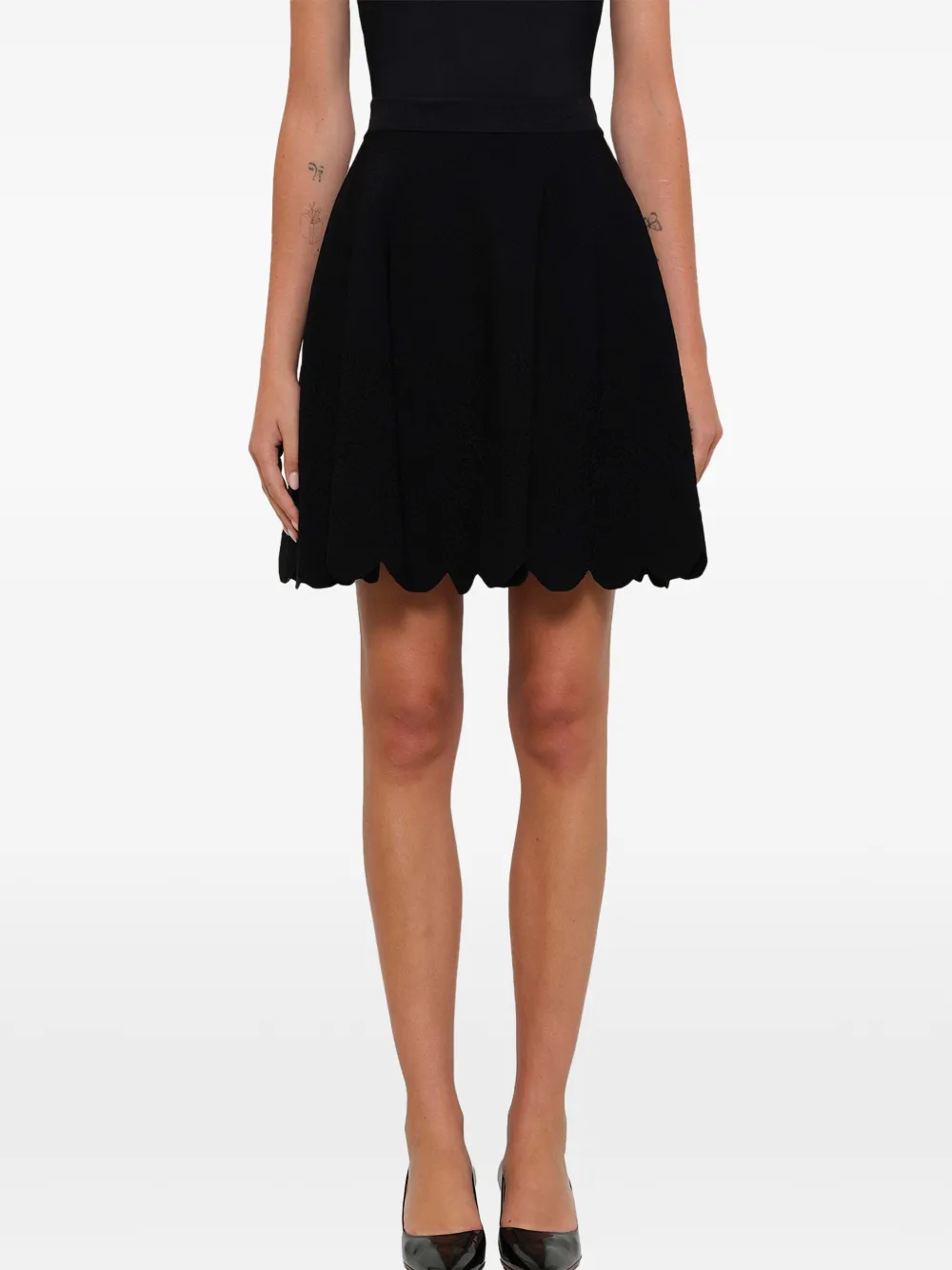 Alexander McQueen Minigonna con orlo a smerlo - Nero