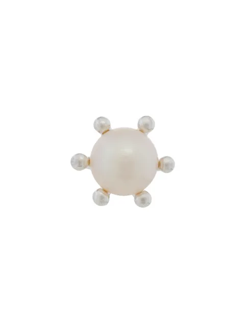 E.M. pearl stud earring