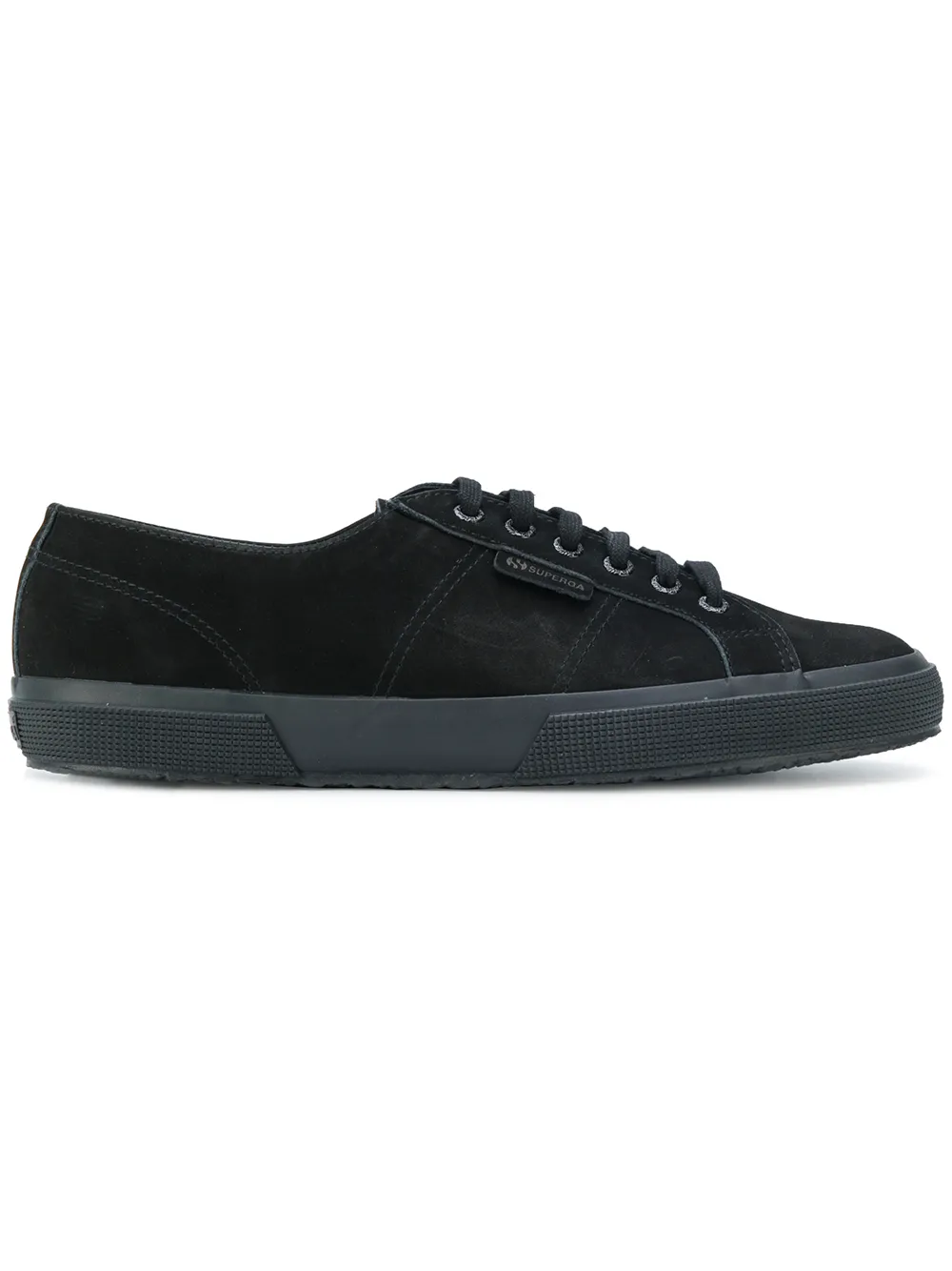 Superga Sneakers - Tendenza classica, vale la pena avere Superga Sneakers - Tendenza classica, vale la pena avere