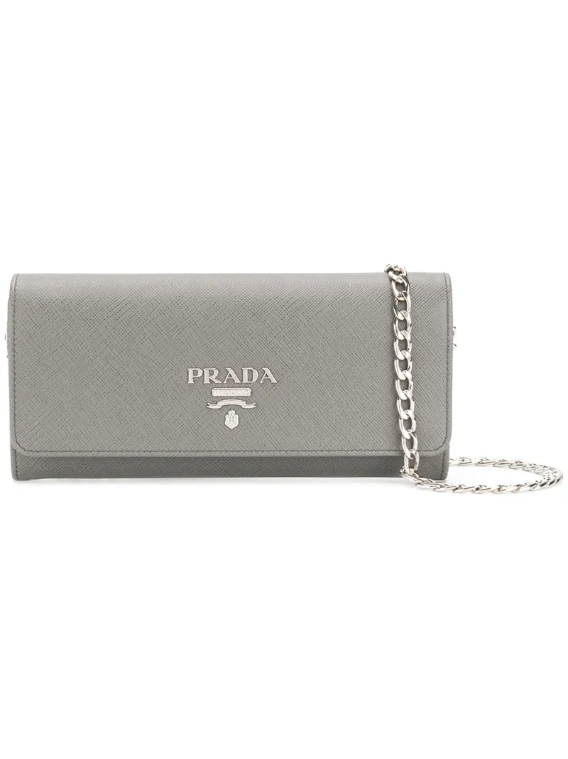 клатч с логотипом Prada