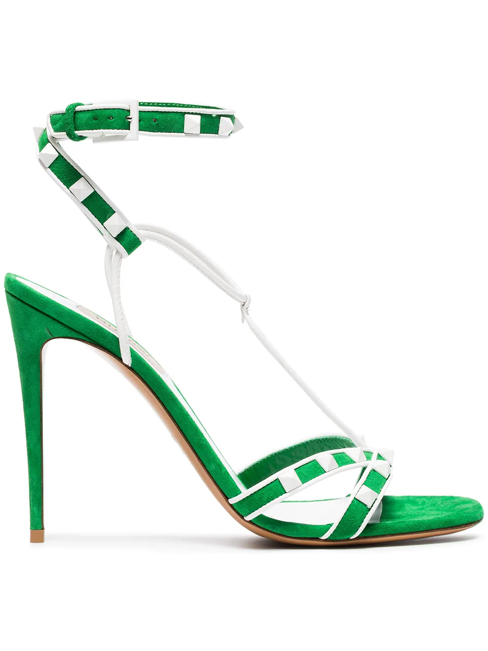 Valentino Sandali 'Free Rockstud 105' - Tendenza classica, vale la pena avere Valentino Sandali 'Free Rockstud 105' - Tendenza classica, vale la pena avere
