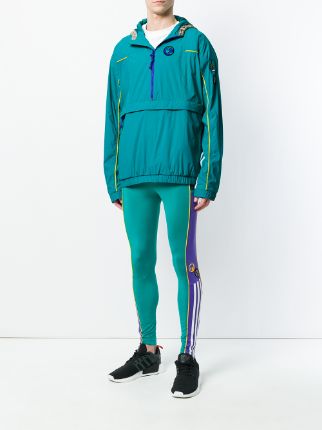 Pharrell Williams Hu Hiking可收纳防风衣展示图