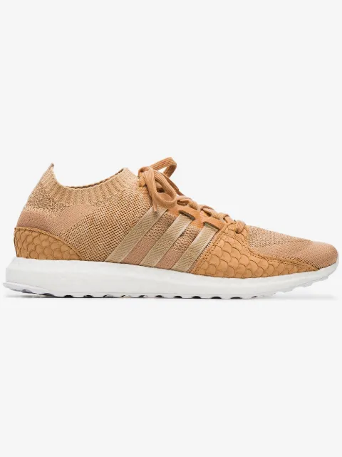 adidas سنيكر 'آلترا برايمنيت كينغ دبس' بني بطبعة شنطة ورقية x Pusha T EQT Support