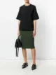 الصورة 2 من Victoria Victoria Beckham بلوزة واسعة قصيرة أكمام
