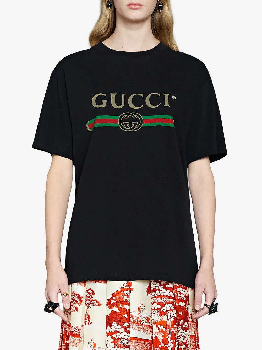 Shop GUCCI Unisex Short Sleeves Oversized Logo Luxury T-Shirts ( 616036  XJFZA 9091) by AKI_BM_KHL