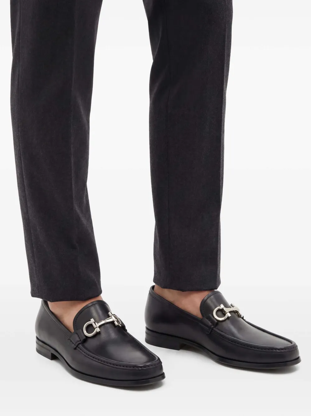 Ferragamo ガンチーニビット ローファー | ブラック | FARFETCH JP