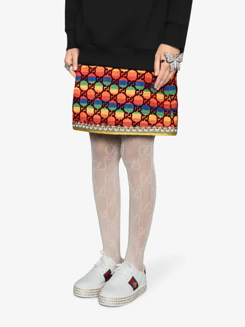 gucci ace embroidered bee leather sneaker