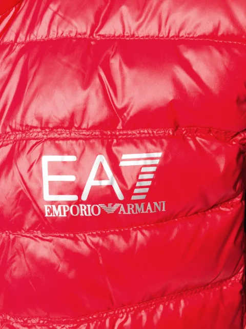 red ea7 gilet