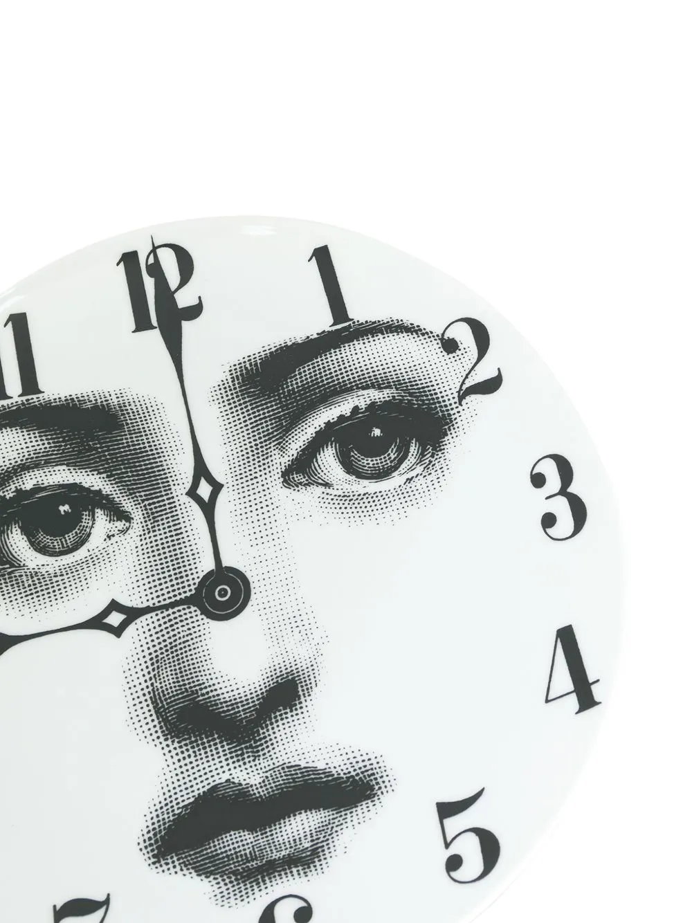Fornasetti Piatto con volto e orologio | Casa | Image 4
