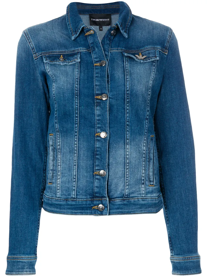 Джинсовая куртка армани женские. Armani exchange джинсовая куртка. Джинсовка армани эксчендж. Armani exchange джинсовая куртка мужская. Куртки джинсовые мужские мави.
