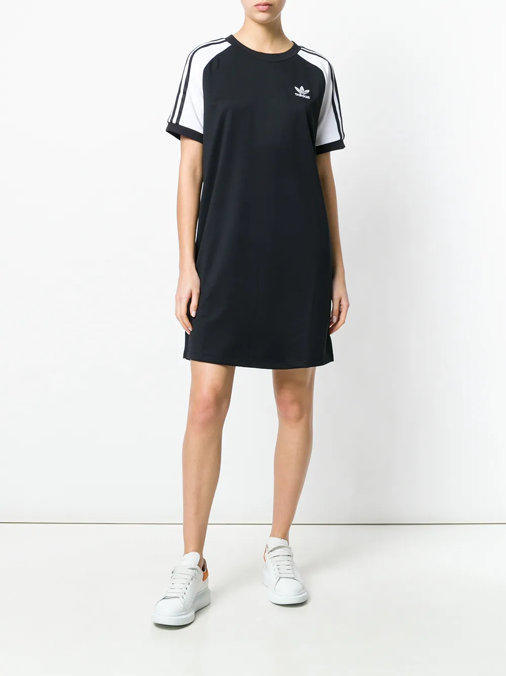 adidas Originals Adicolour raglanjurk met 3 strepen Zwart