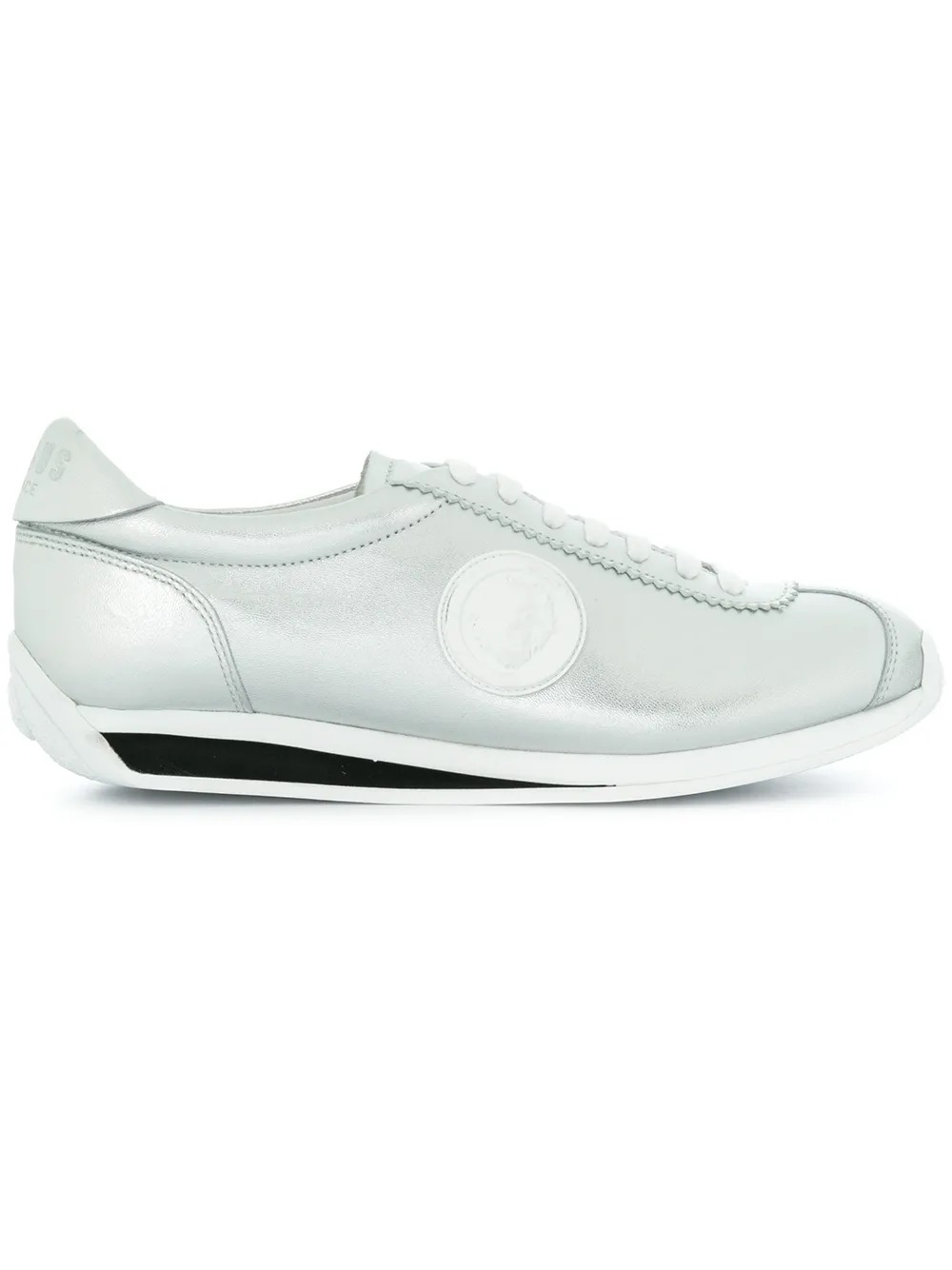 Versus Sneakers 'Medusa' - Tendenza classica, vale la pena avere Versus Sneakers 'Medusa' - Tendenza classica, vale la pena avere