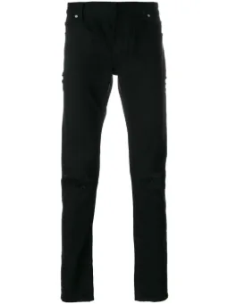 Calça jeans slim com desgaste