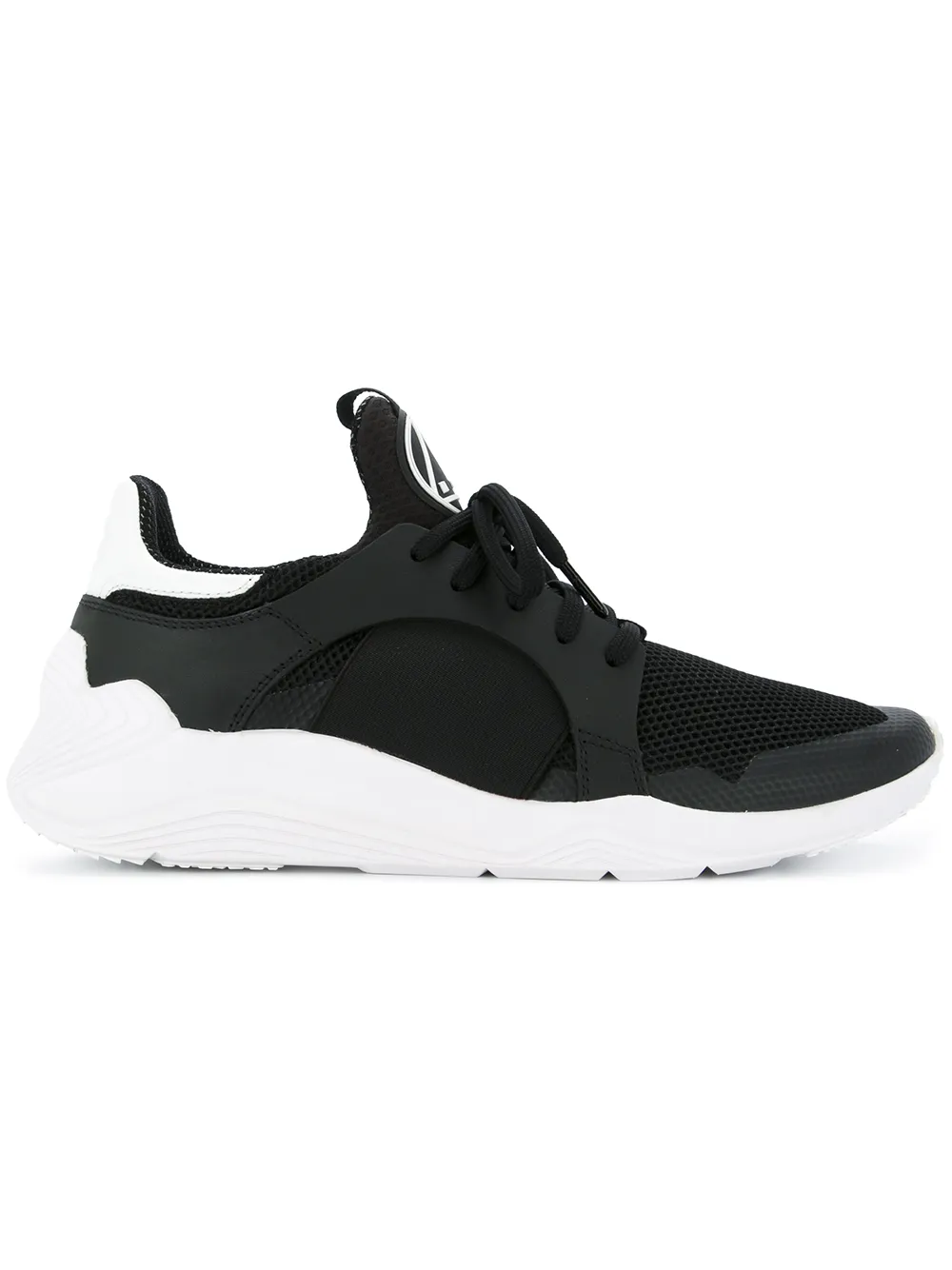 McQ Alexander McQueen Sneakers 'Gishiki' - Tendenza classica, vale la pena avere McQ Alexander McQueen Sneakers 'Gishiki' - Tendenza classica, vale la pena avere