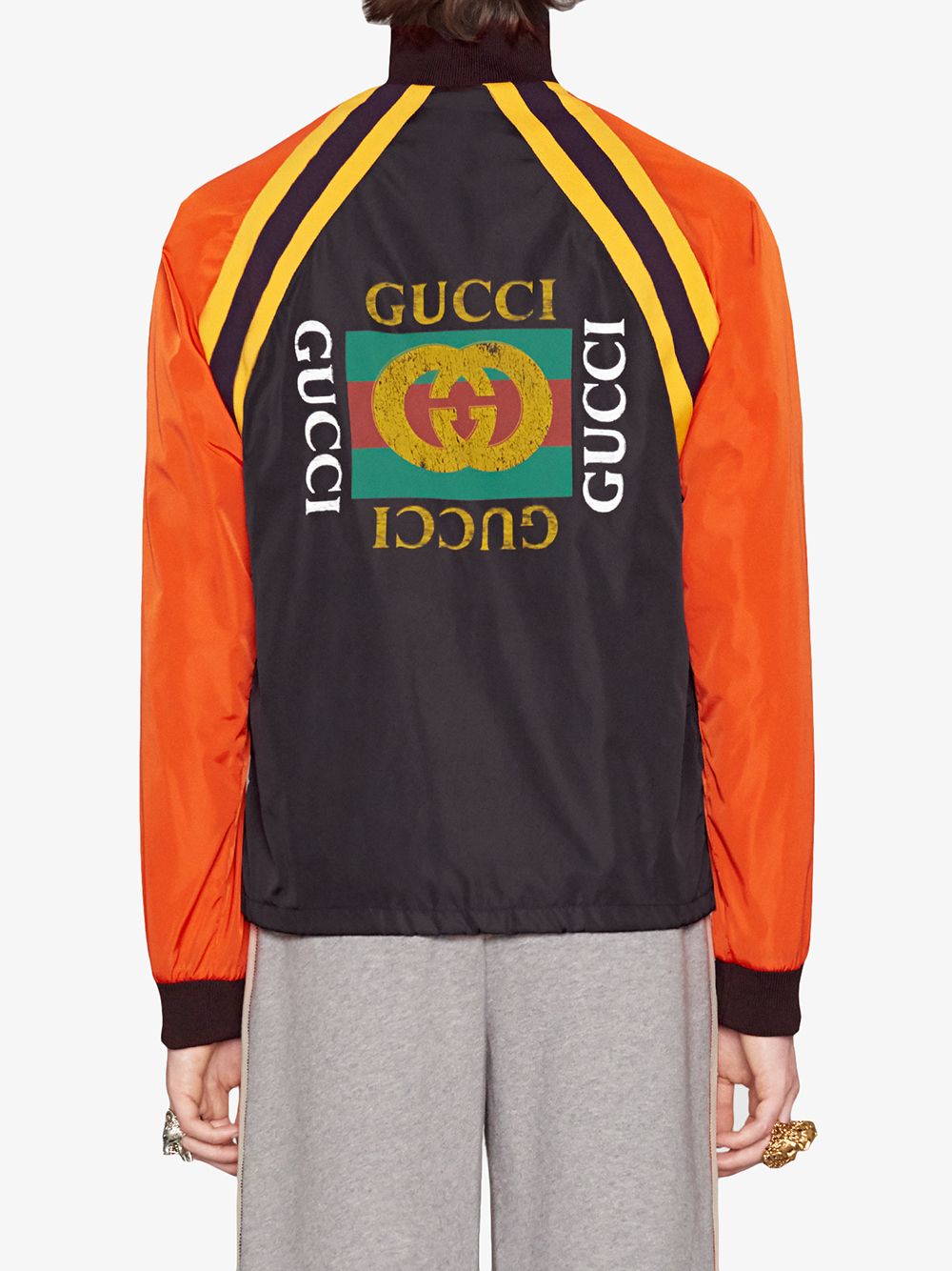 фото Gucci куртка с логотипом